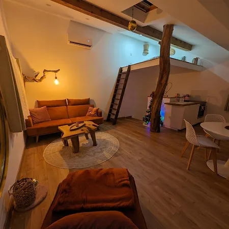 Casa Rosa, Un Petit Cocon Catalan
