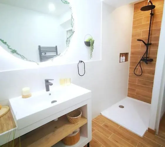 Casa Rosa, Un Petit Cocon Catalan Feriehus Ortaffa